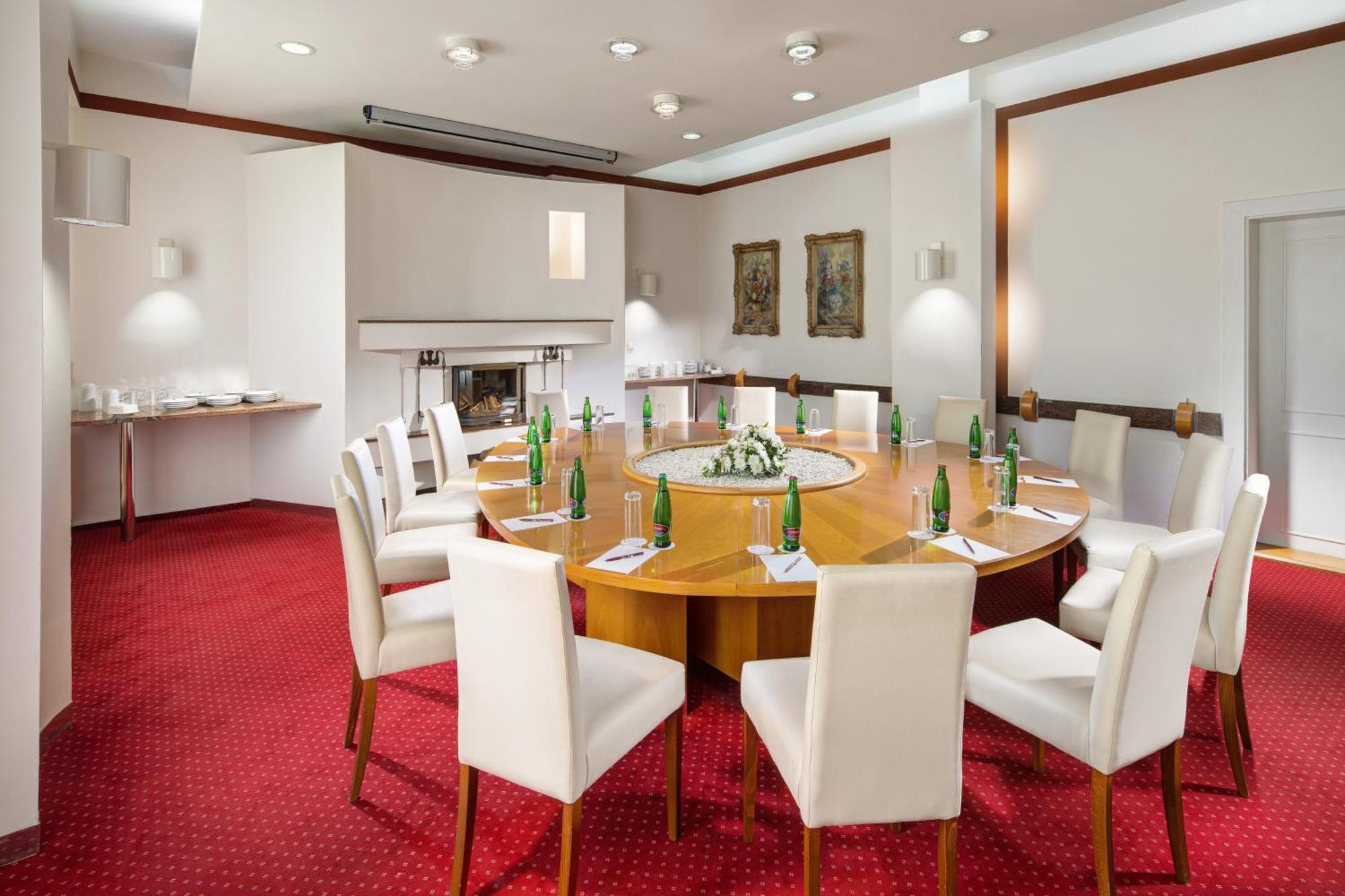Clarion Congress Hotel Острава Экстерьер фото